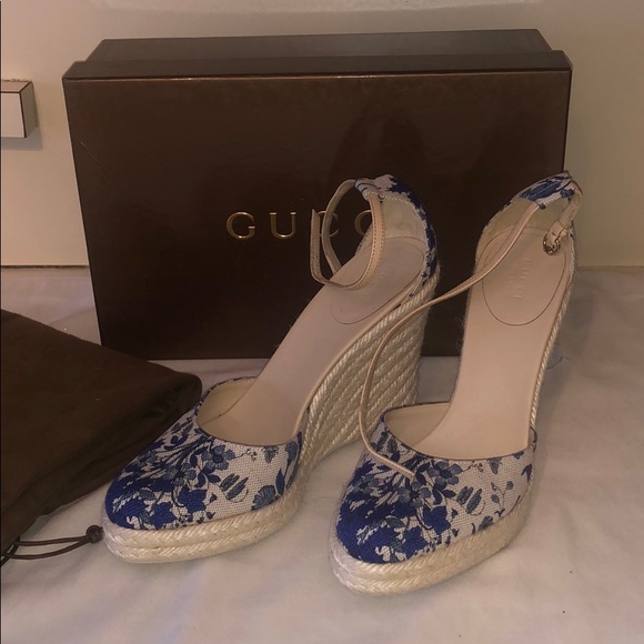 Gucci Indigo Wedges size 8.5 - Picture 3 of 3